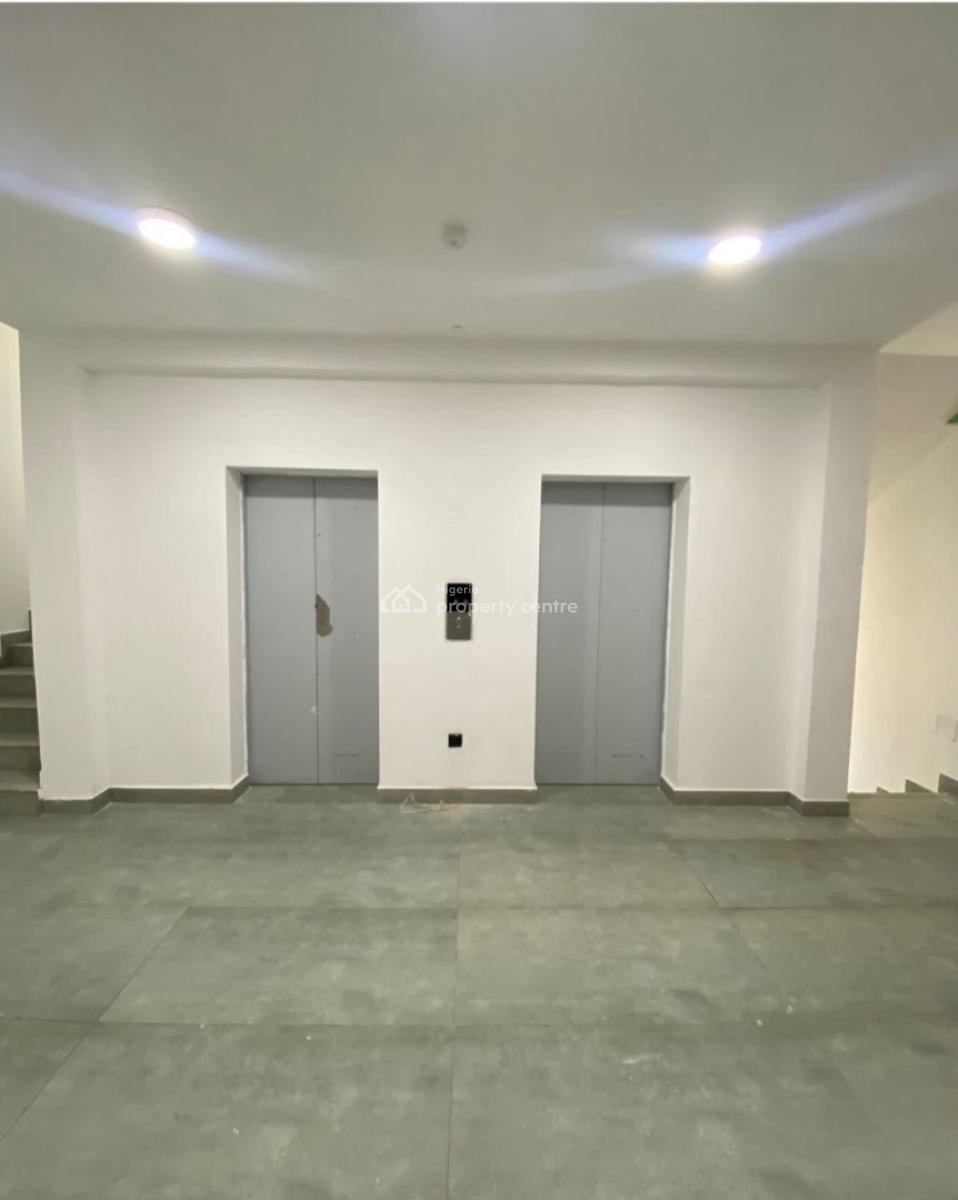 Specious 4bedrooms Apartment with Swimming Pool  & Bq, Banana Island, Banana Island, Ikoyi, Lagos, Flat / Apartment for Sale