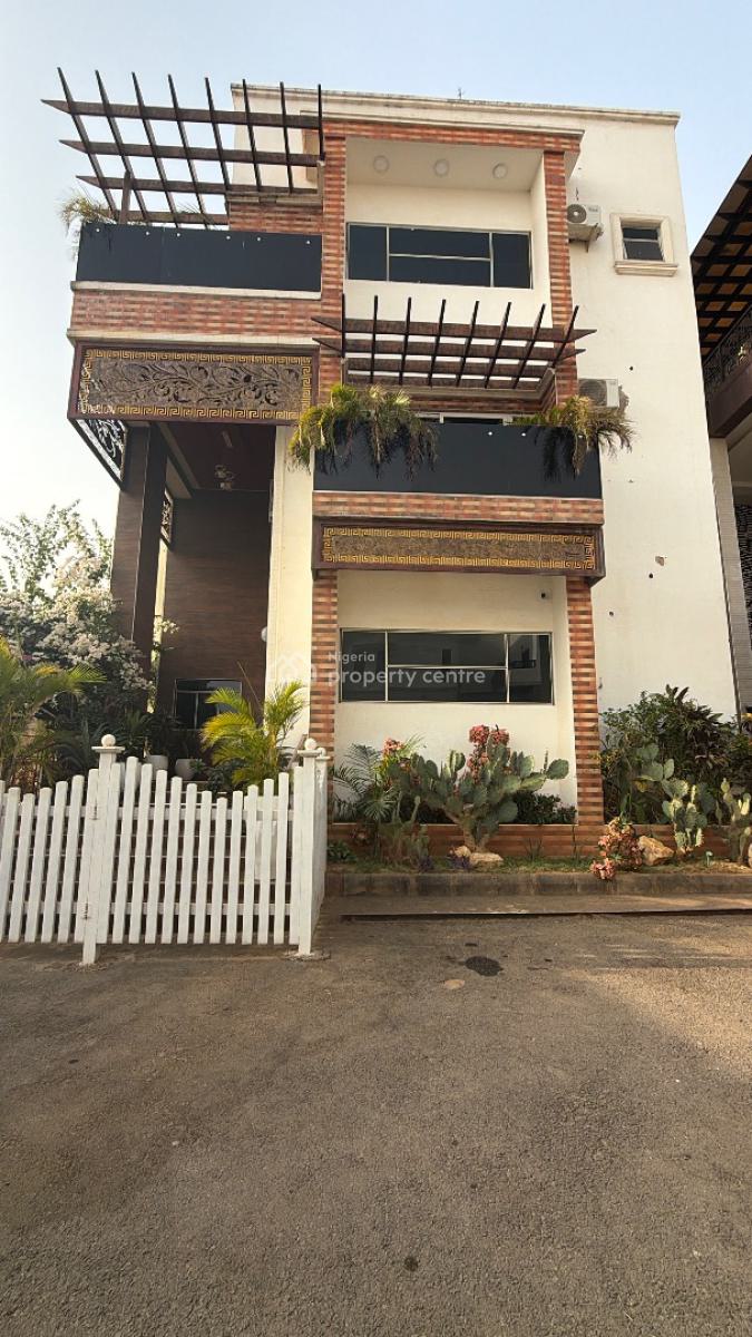 Luxury 4-bedroom Duplex with Bq and Garden in an Exclusive Environment, Katampe, Katampe Extension, Katampe, Abuja, Detached Duplex for Rent