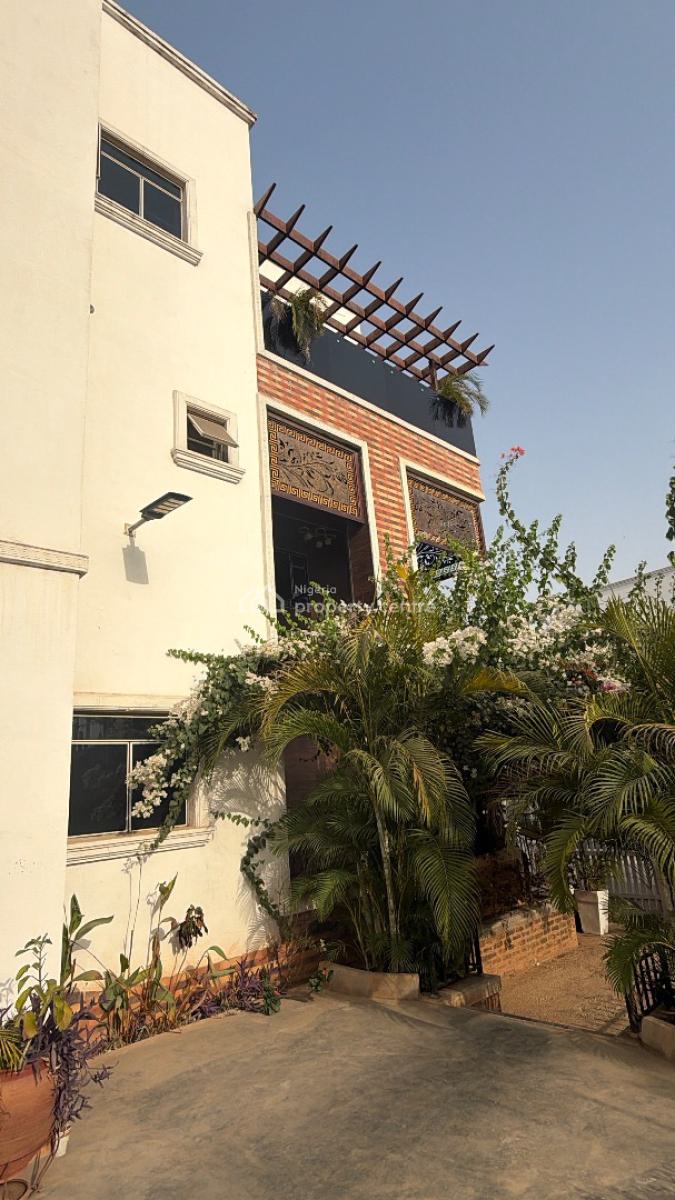 Luxury 4-bedroom Duplex with Bq and Garden in an Exclusive Environment, Katampe, Katampe Extension, Katampe, Abuja, Detached Duplex for Rent