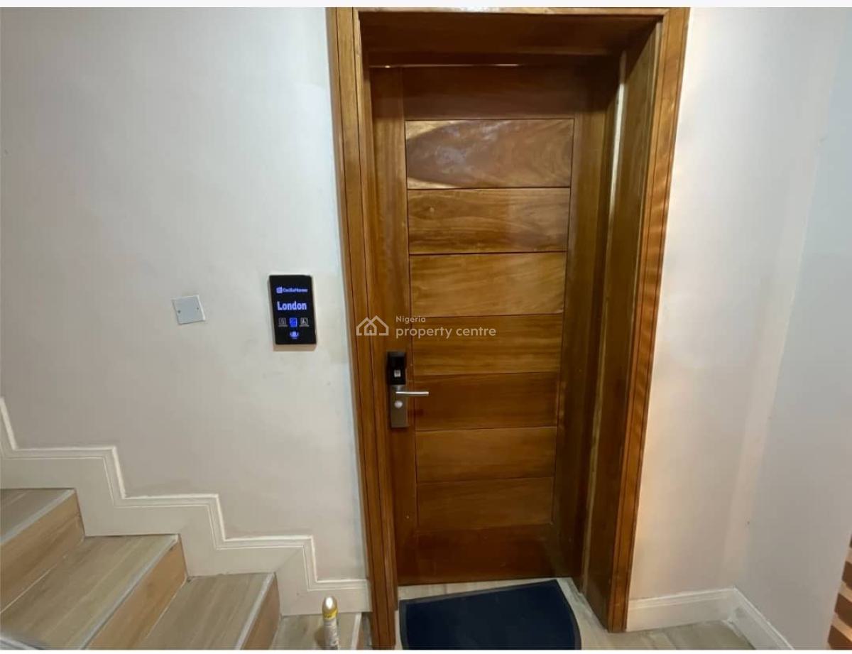 Luxury 2 Bedroom Apartment, Ikota, Lekki, Lagos, Flat / Apartment Short Let