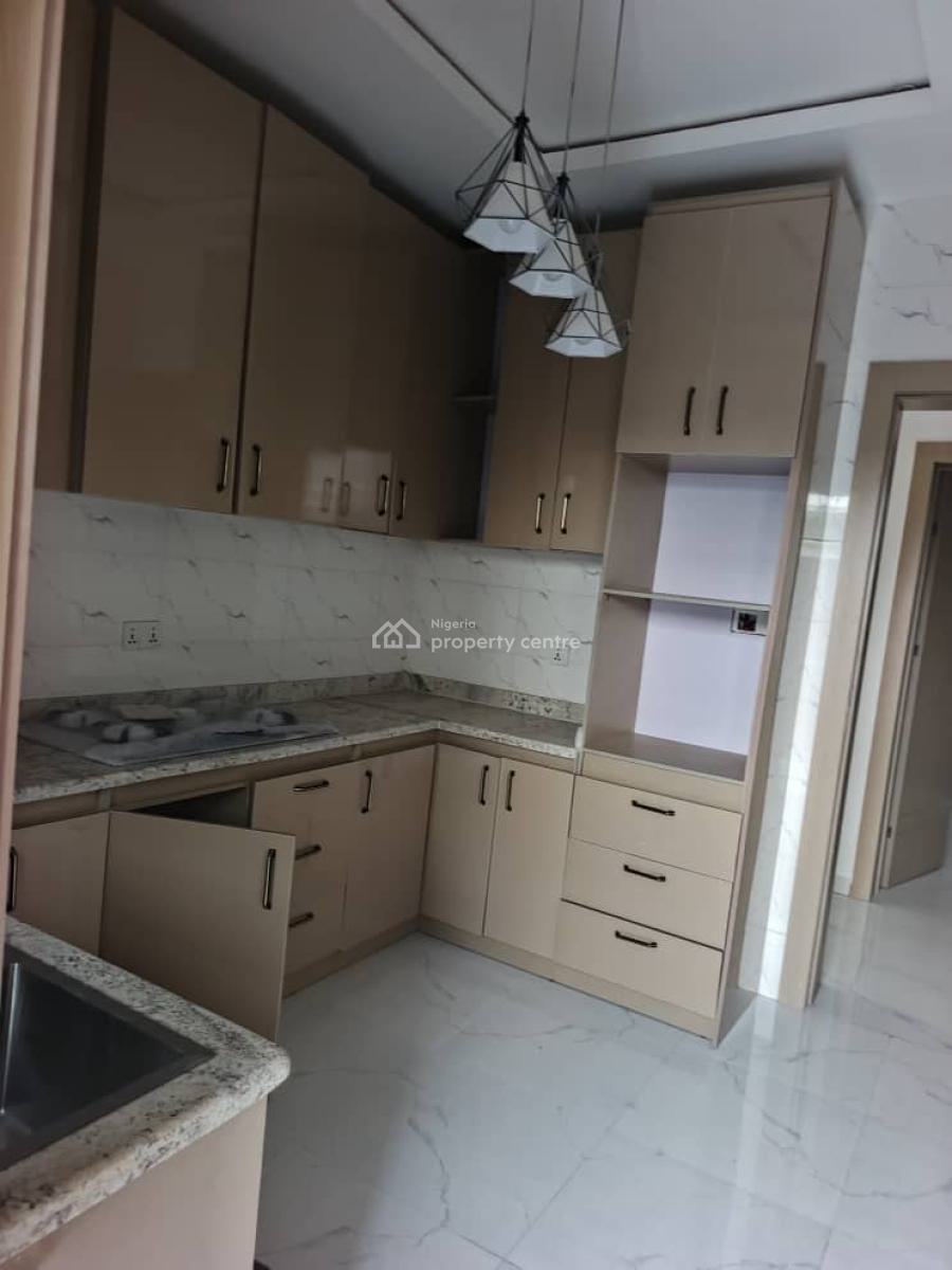 3 Bedroom Apartment, Omole Phase 1, Ikeja, Lagos, Flat / Apartment for Rent