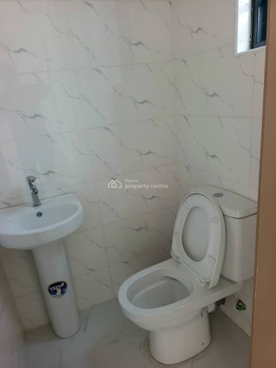 3 Bedroom Apartment, Omole Phase 1, Ikeja, Lagos, Flat / Apartment for Rent