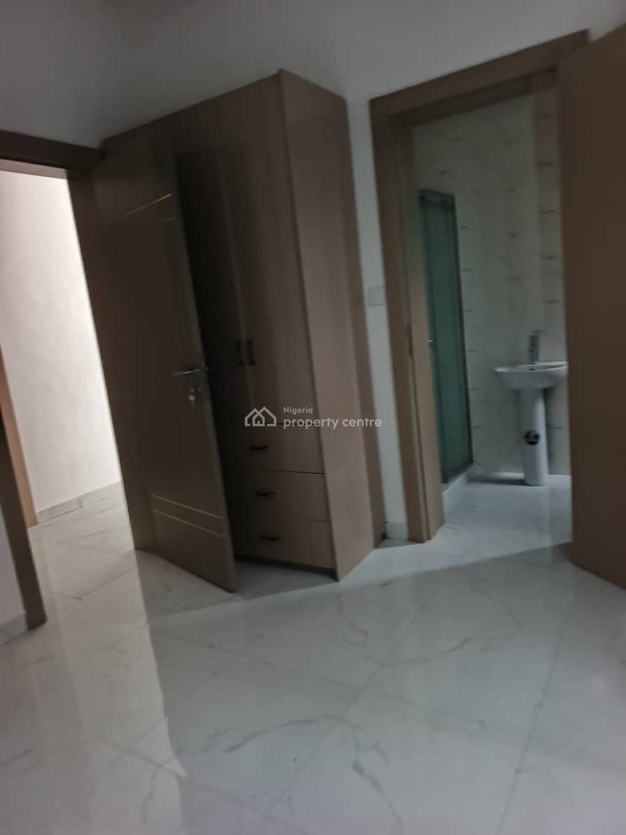3 Bedroom Apartment, Omole Phase 1, Ikeja, Lagos, Flat / Apartment for Rent