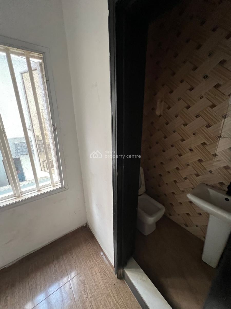 Exotic 3-bedroom Terrace Duplex Located at a Flood-free Area, Osapa, Lekki, Lagos, Flat / Apartment for Rent