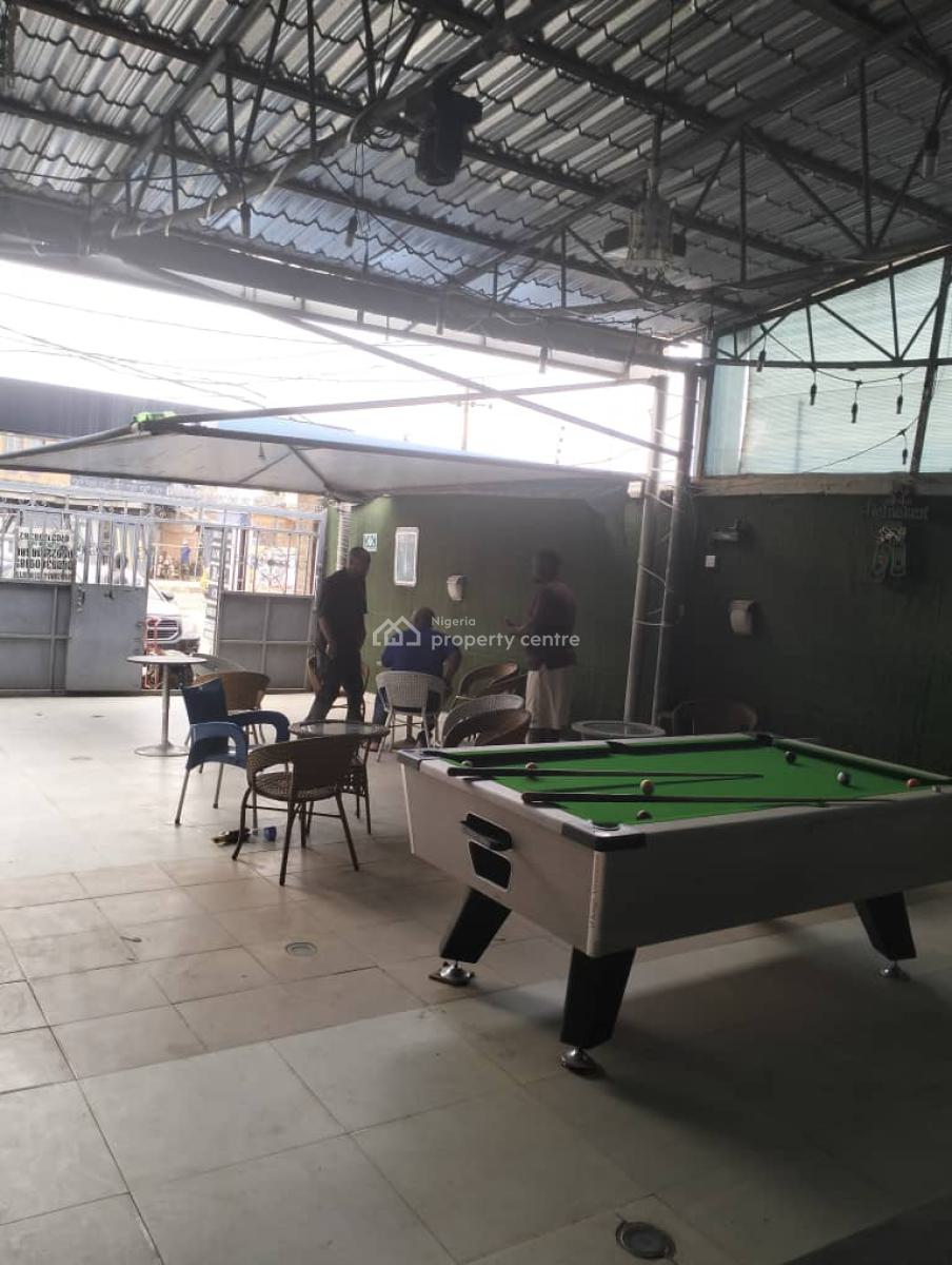 6rooms Hotel with Lounge and Bar Along Governors Road Ikotun, Along Governors Road Ikotun Lagos, Alimosho, Lagos, Hotel / Guest House for Sale