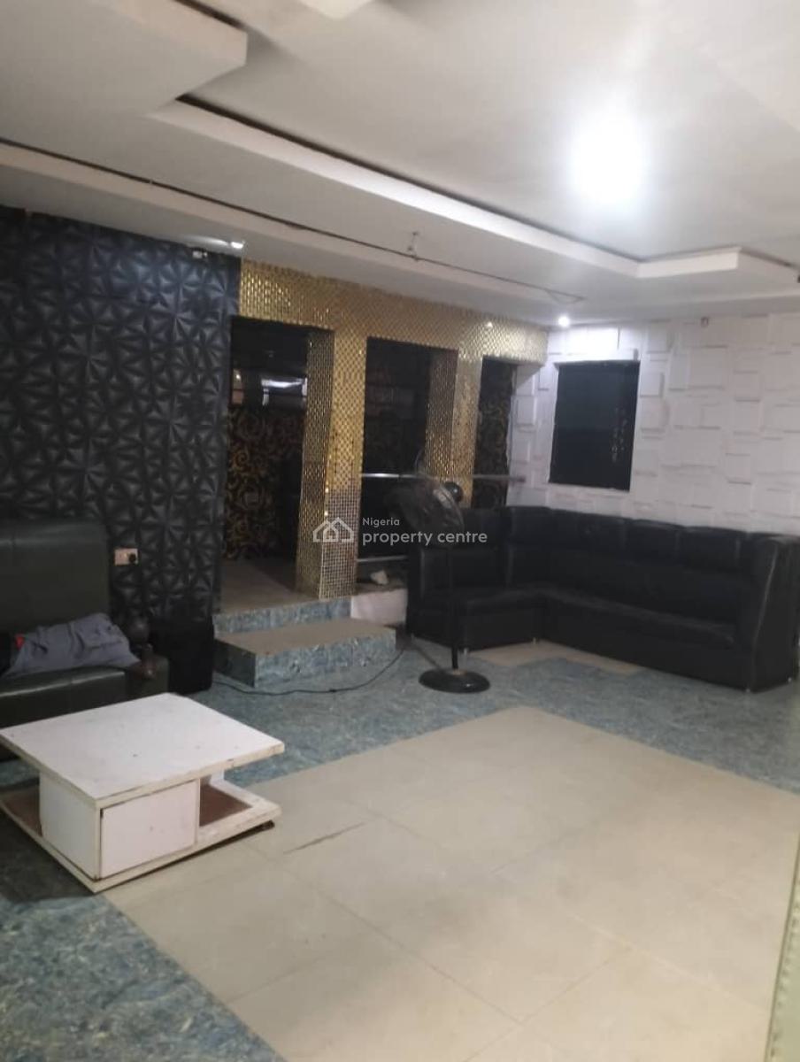 6rooms Hotel with Lounge and Bar Along Governors Road Ikotun, Along Governors Road Ikotun Lagos, Alimosho, Lagos, Hotel / Guest House for Sale