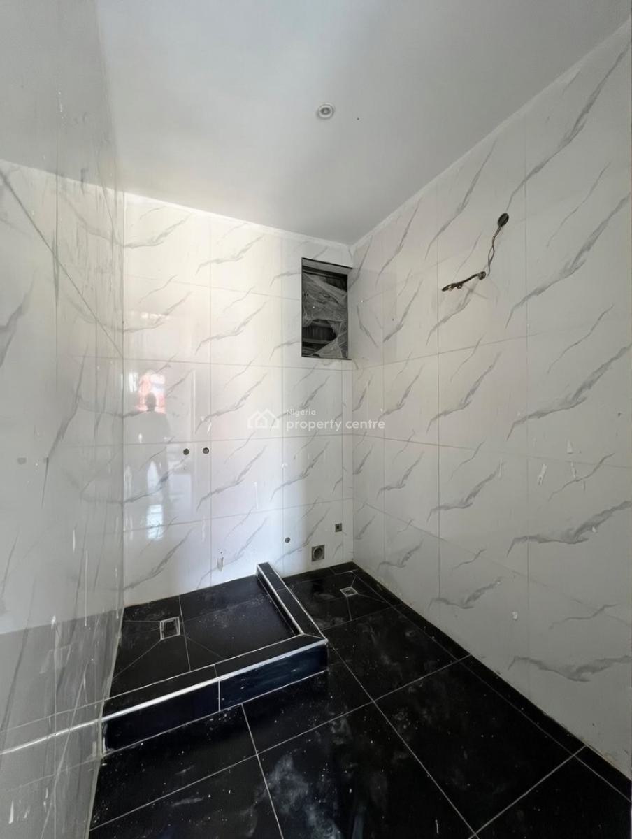 Luxury 3 Bedroom Apartment, Lekki Phase 1, Lekki, Lagos, Block of Flats for Sale