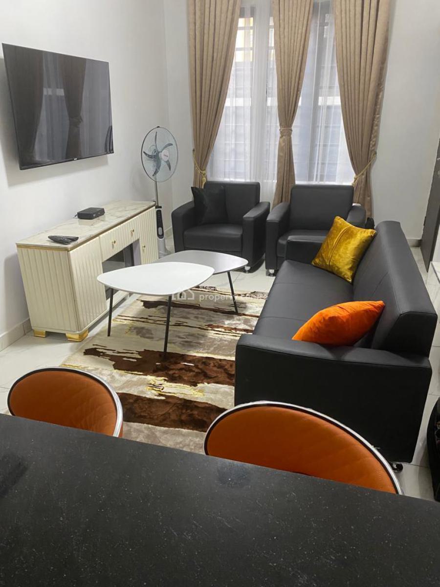 Pristine 1 Bedrom Mini Apartment, Off Admiralty Way, Lekki Phase 1, Lekki, Lagos, Mini Flat (room and Parlour) Short Let