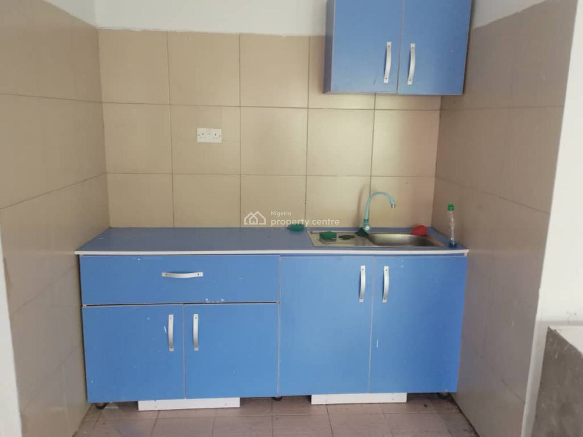 Spacious Room Self Con at Bakare Estate Lekki, Bakare Estate Off Agungi Road, Lekki, Lagos, Self Contain (single Rooms) for Rent