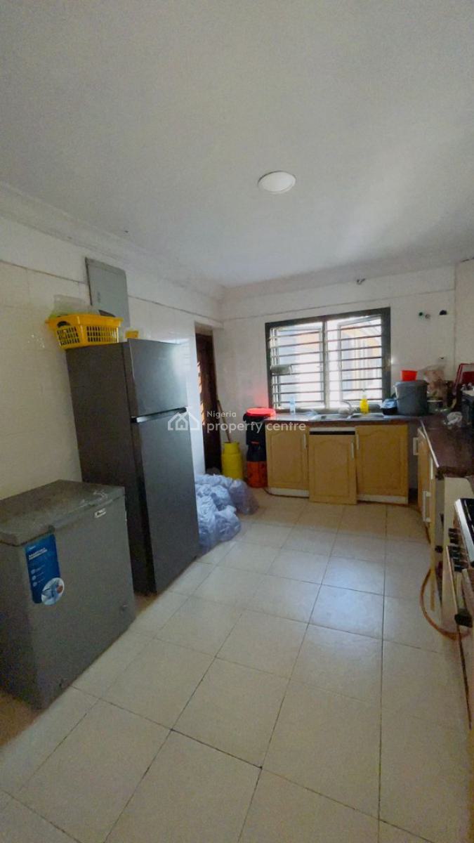 Furnished Self Contained in a Shared Apartment in Lekk, Lekki Phase 1, Lekki, Lagos, Self Contain (single Rooms) for Rent