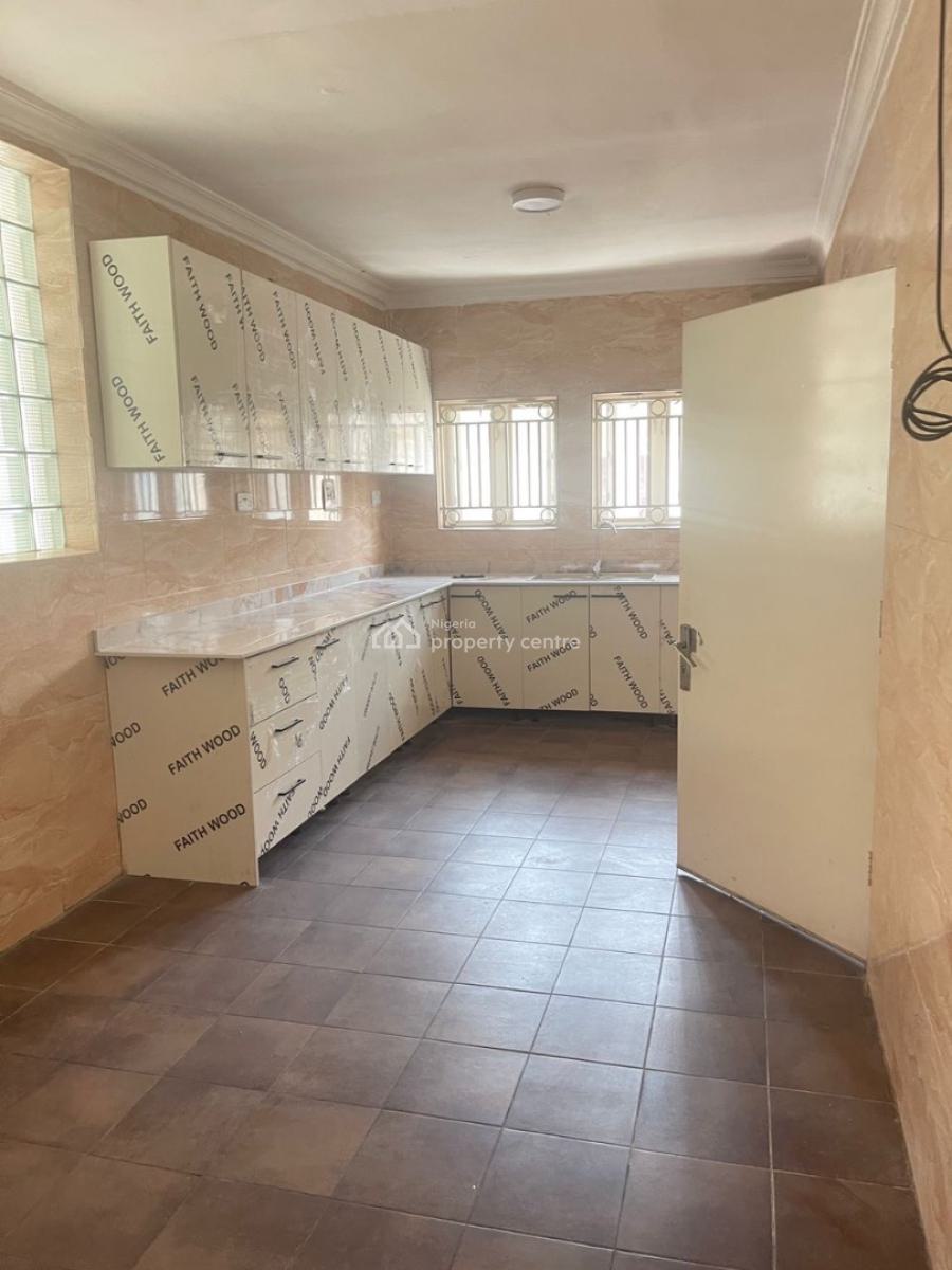 Spacious 3bedroom Apartment with a Bq, Phase 1, Lekki Phase 1, Lekki, Lagos, Flat / Apartment for Rent