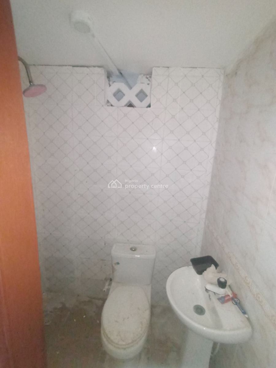 1 Bedroom Mini Flat ( Room and Parlour), Thomas Estate, Ajah, Lagos, Mini Flat (room and Parlour) for Rent