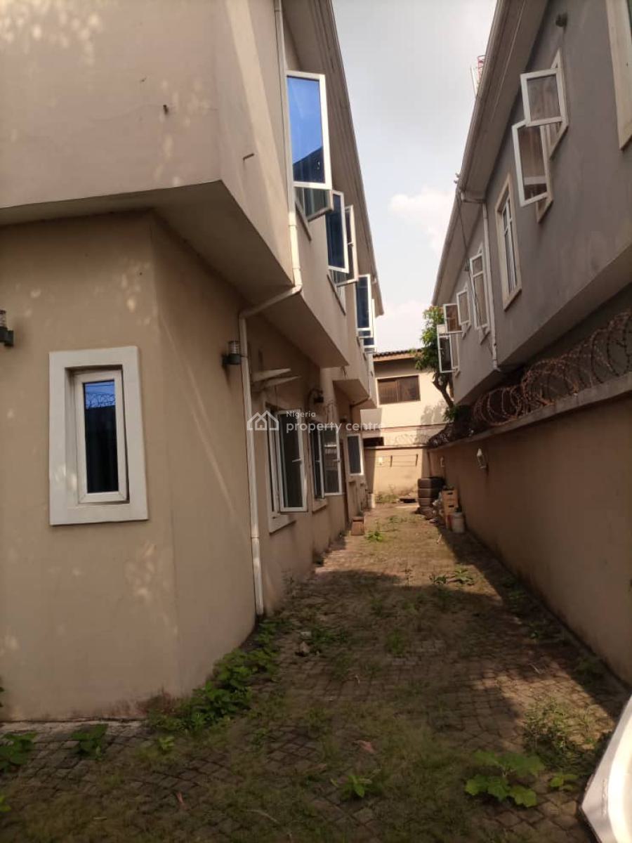4 Bedroom Semi-detached Duplex, Olowora, Omole Phase 2, Ikeja, Lagos, Semi-detached Duplex for Rent