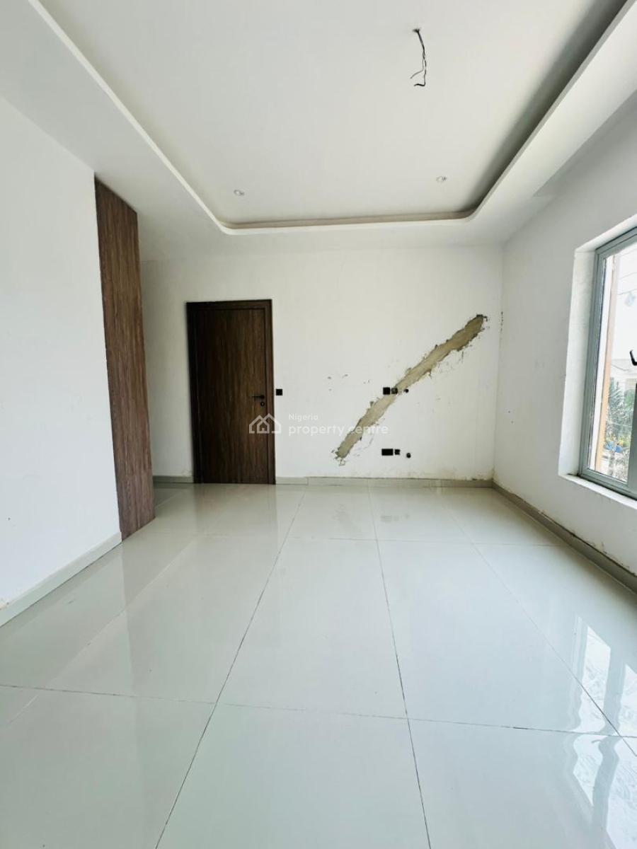 Luxuriously Finished 2 Bedrooms Apartment with Swimming Pool, Gym & Elevar, Lekki Phase 1, Lekki, Lagos, Flat / Apartment for Sale