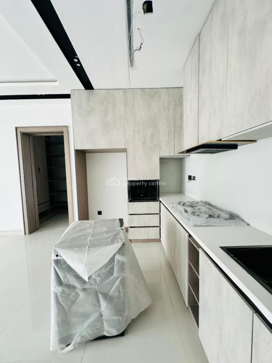 Luxuriously Finished 2 Bedrooms Apartment with Swimming Pool, Gym & Elevar, Lekki Phase 1, Lekki, Lagos, Flat / Apartment for Sale