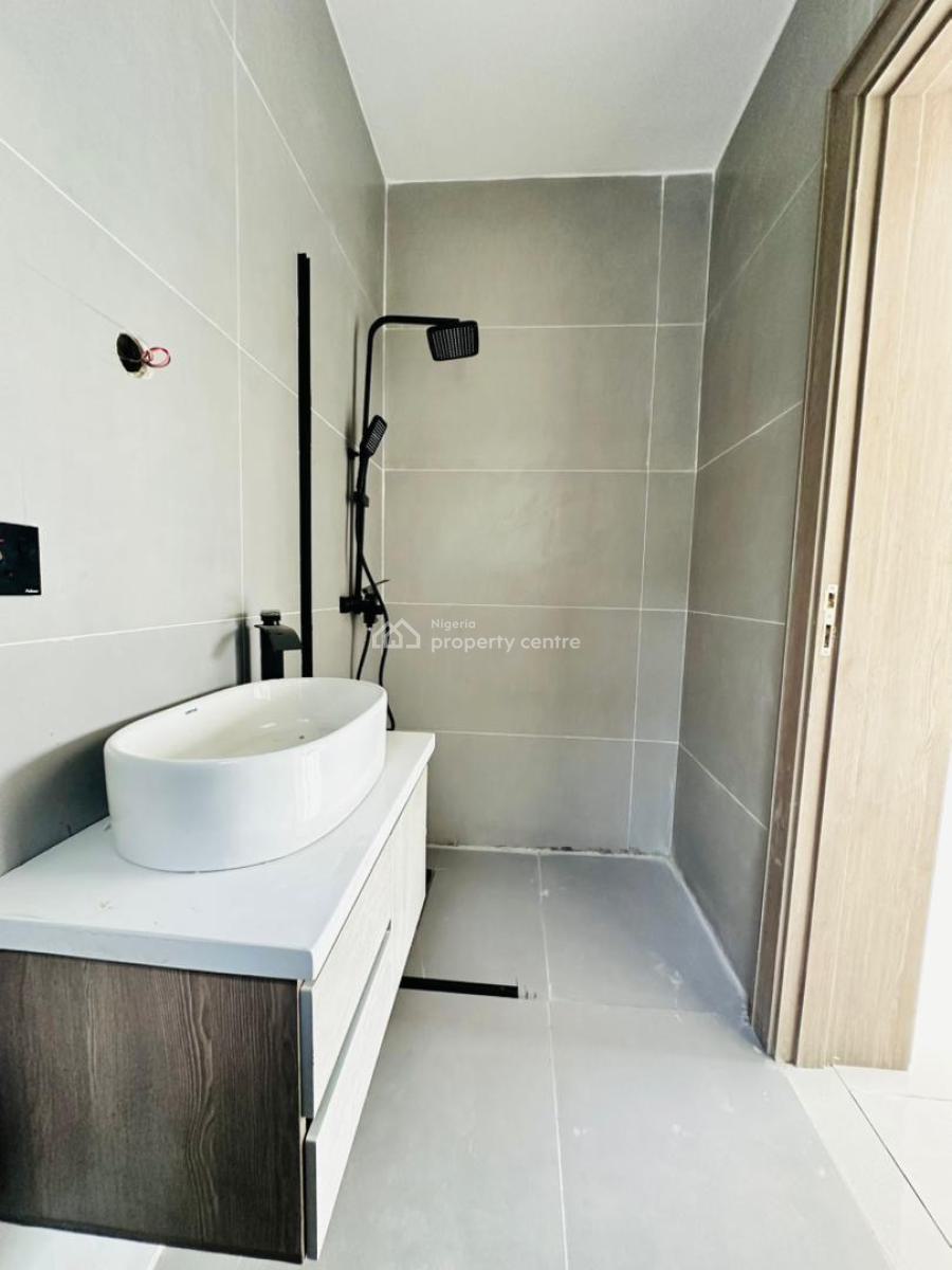 Luxuriously Finished 2 Bedrooms Apartment with Swimming Pool, Gym & Elevar, Lekki Phase 1, Lekki, Lagos, Flat / Apartment for Sale