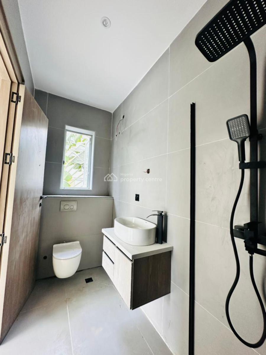 Luxuriously Finished 2 Bedrooms Apartment with Swimming Pool, Gym & Elevar, Lekki Phase 1, Lekki, Lagos, Flat / Apartment for Sale