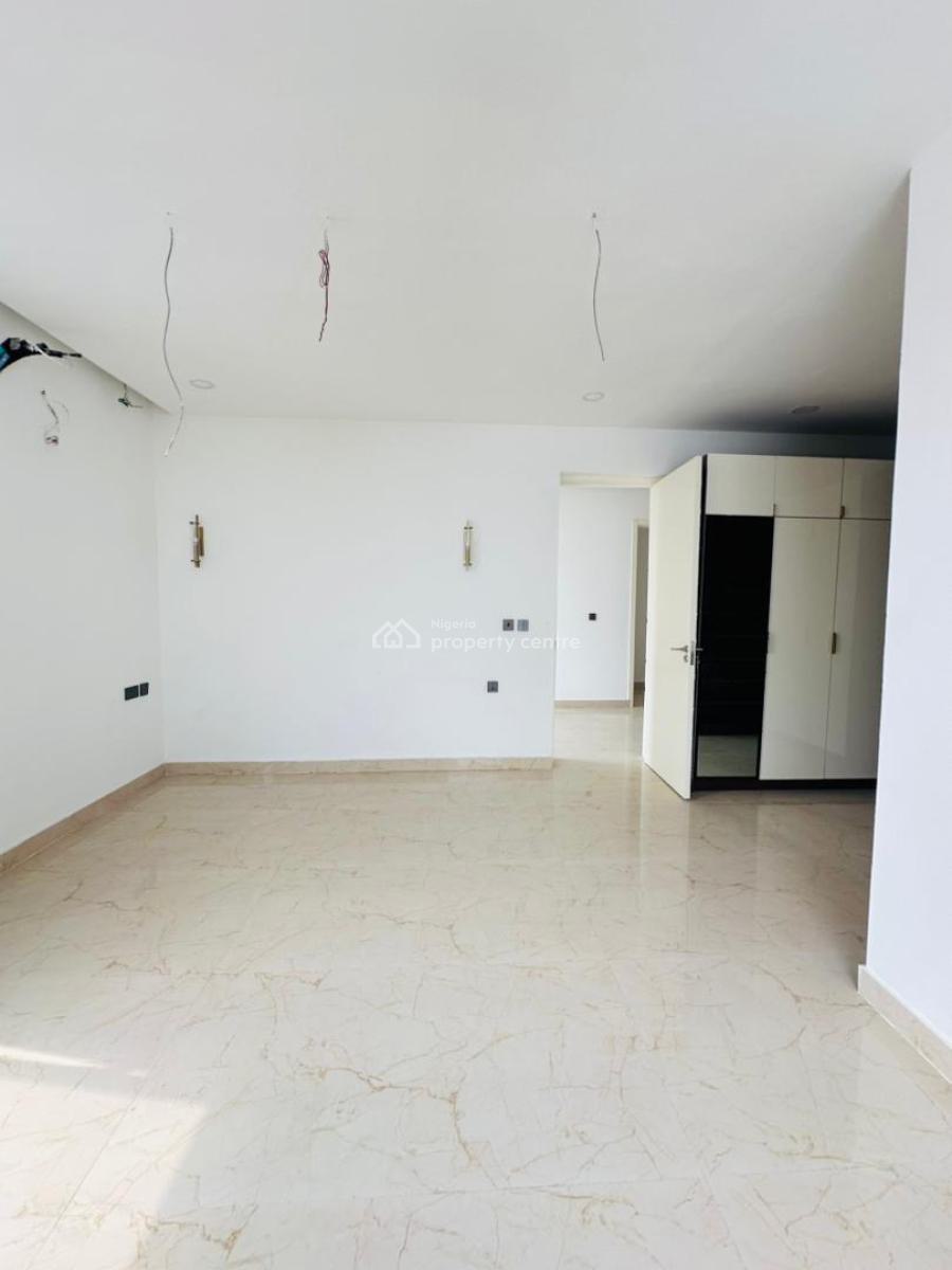 Elegantly Built 4 Bedroom Maisonette with Bq & Swimming Pool, Lekki Phase 1, Lekki, Lagos, Flat / Apartment for Sale