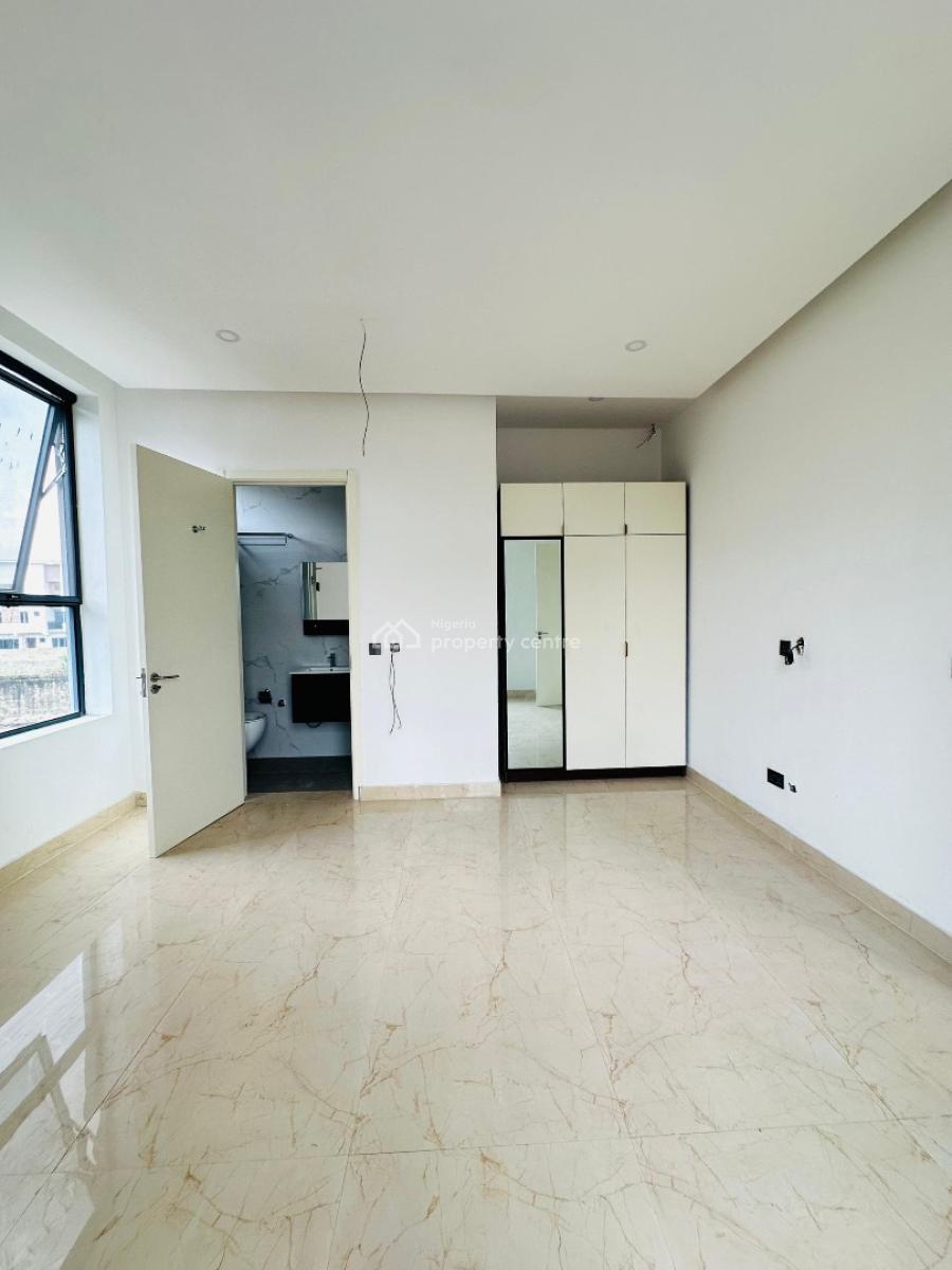 Elegantly Built 4 Bedroom Maisonette with Bq & Swimming Pool, Lekki Phase 1, Lekki, Lagos, Flat / Apartment for Sale