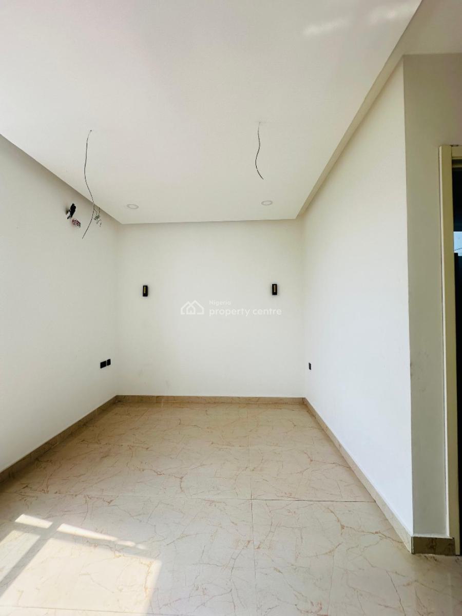 Elegantly Built 4 Bedroom Maisonette with Bq & Swimming Pool, Lekki Phase 1, Lekki, Lagos, Flat / Apartment for Sale