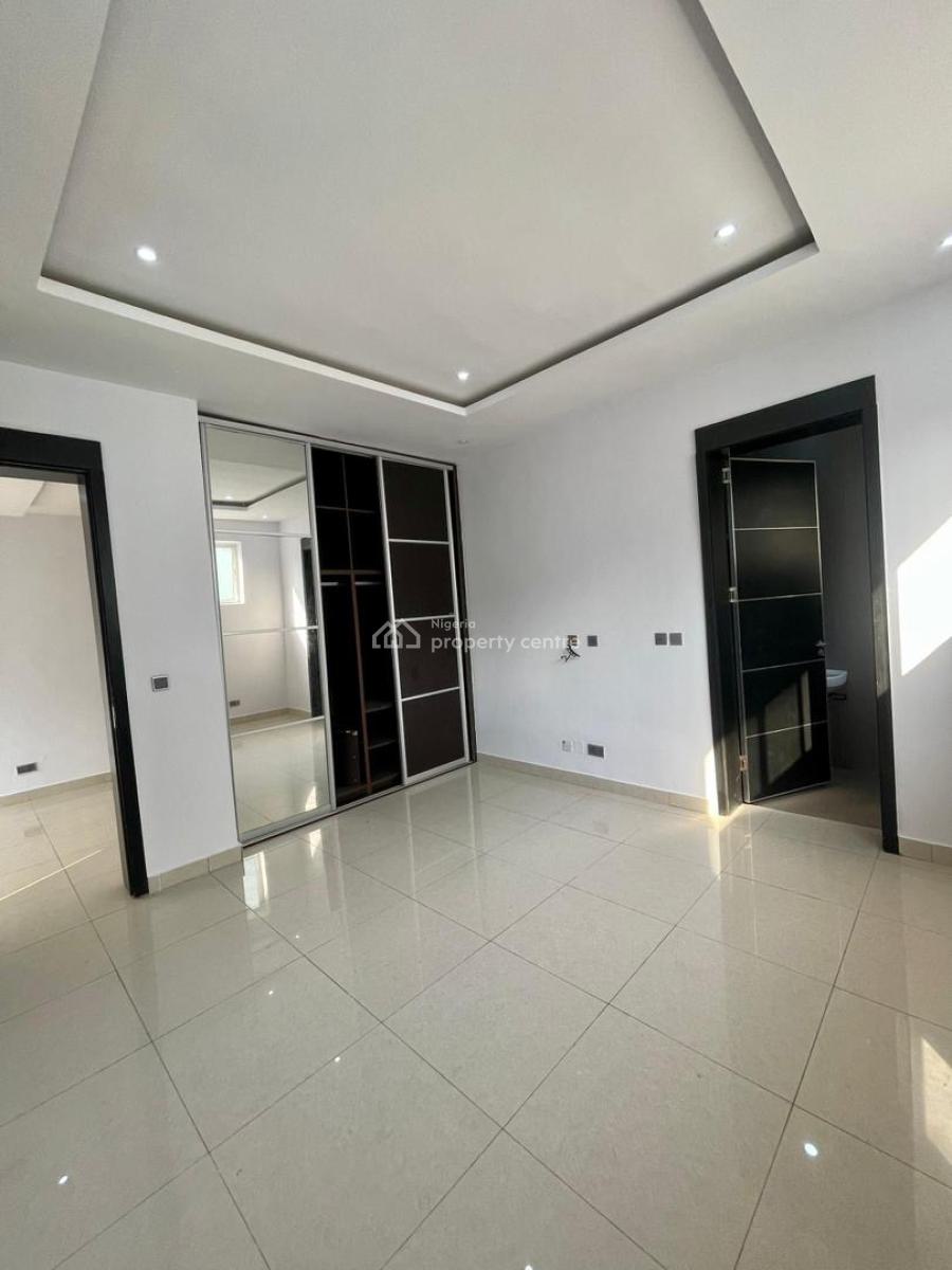 Spacious and Strategically Positioned 5-bedroom Semi-detached Duplex, Osapa, Lekki, Lagos, Semi-detached Duplex for Sale