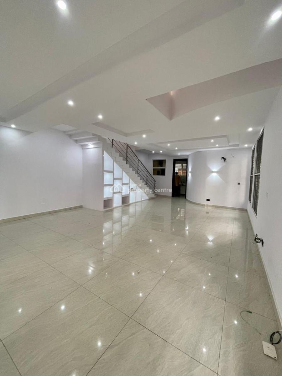Spacious and Strategically Positioned 5-bedroom Semi-detached Duplex, Osapa, Lekki, Lagos, Semi-detached Duplex for Sale