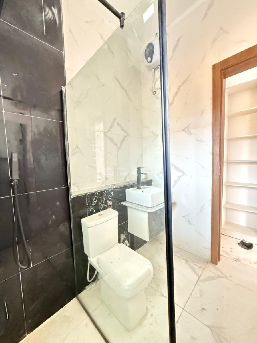 Newly Built Serviced 2 Bedroom Penthouse with Elevator, Chevron Toll Gate, Lekki, Lagos State., Lekki, Lagos, Block of Flats for Sale