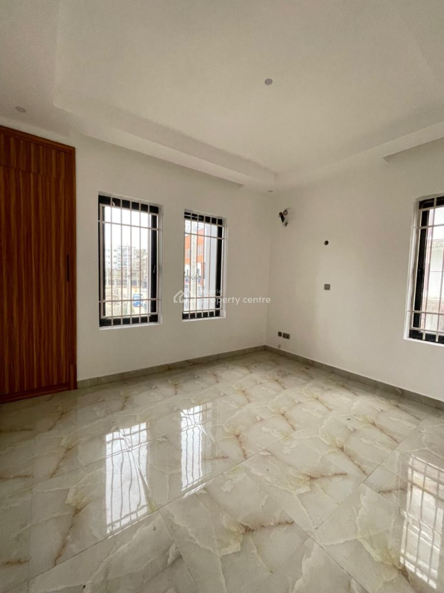 Spacious 4 Bedroom Fully Detached Duplex Ante Room and Bq, Lekki Phase 1, Lekki, Lagos, Detached Duplex for Sale