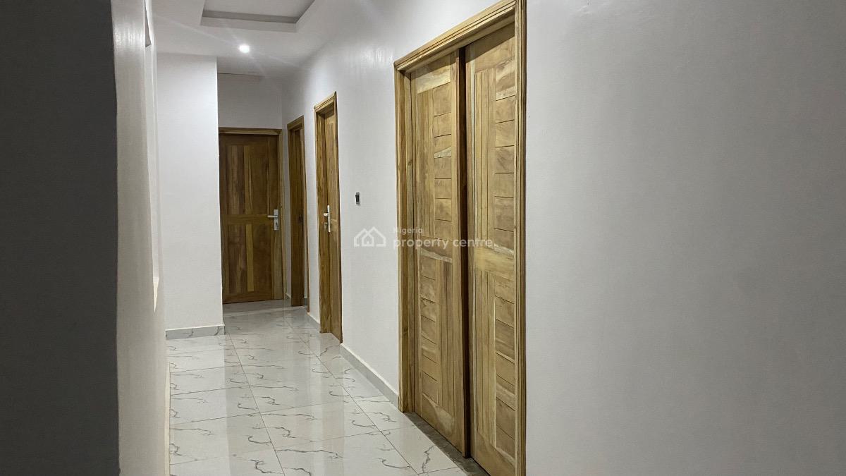 a Unique Courtyard Home in Elebu, New Vista Estate, Elebu, Ibadan South-west, Oyo, Detached Bungalow for Sale