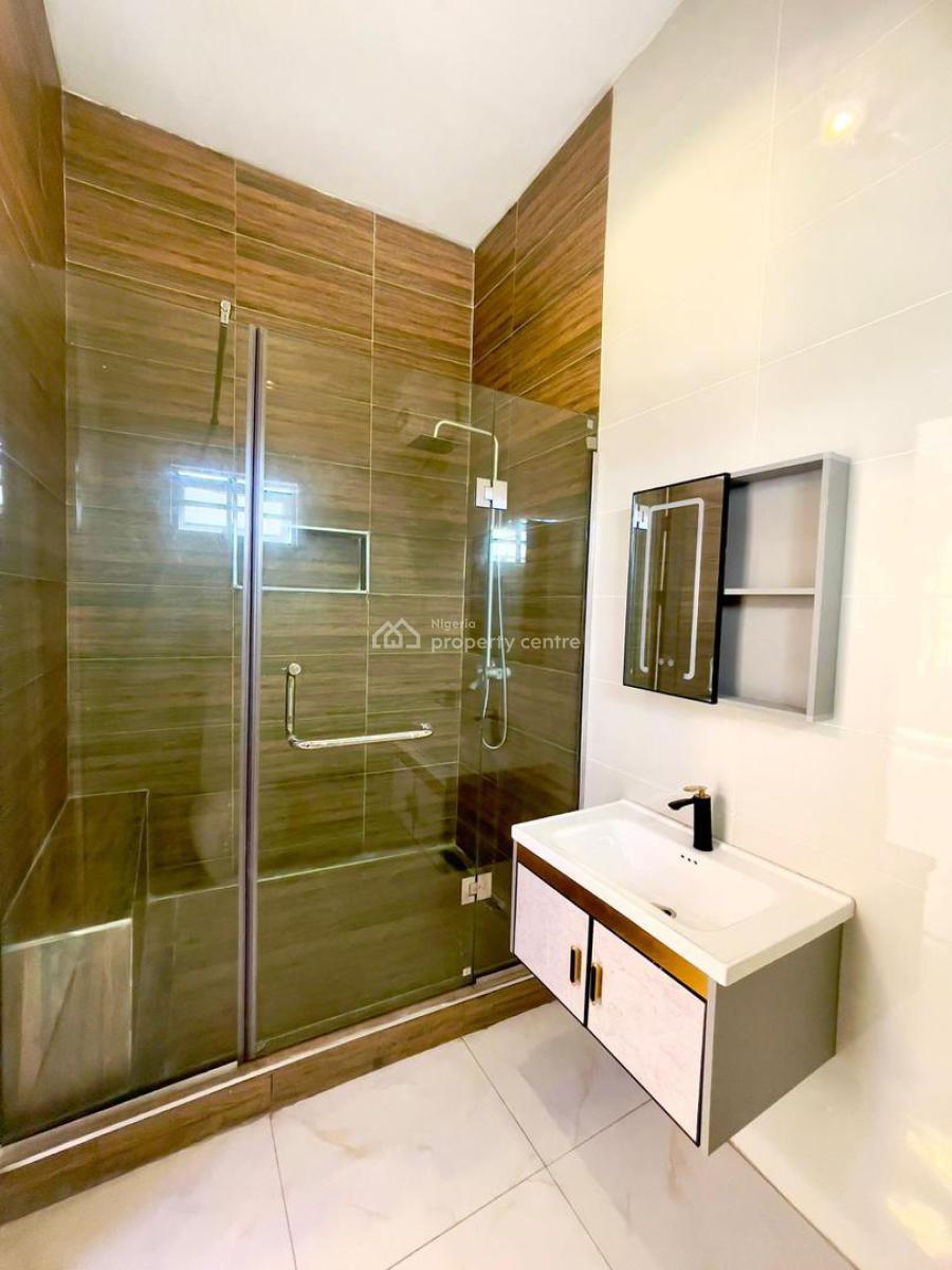 Lovely 2 Bedroom Apartment in a Nice Neighbourhood, Agungi, Lekki, Lagos, Flat / Apartment for Sale