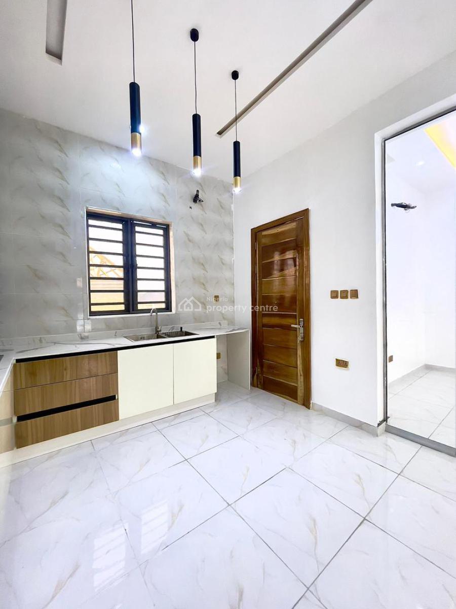 Lovely 2 Bedroom Apartment in a Nice Neighbourhood, Agungi, Lekki, Lagos, Flat / Apartment for Sale