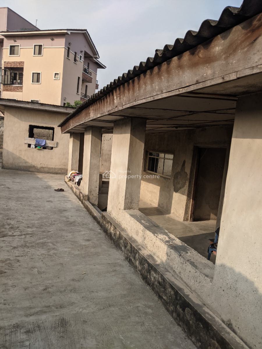 Land with Demolishable Bungalow, Adekunle, Yaba, Lagos, Land for Sale