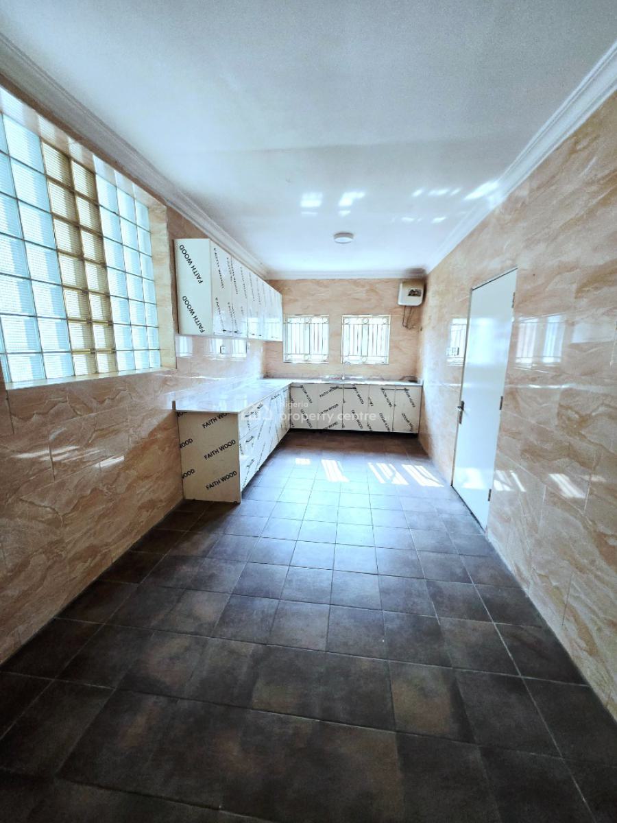 Self Service 3 Bedroom Apartment, Lekki Phase 1, Lekki, Lagos, Flat / Apartment for Rent