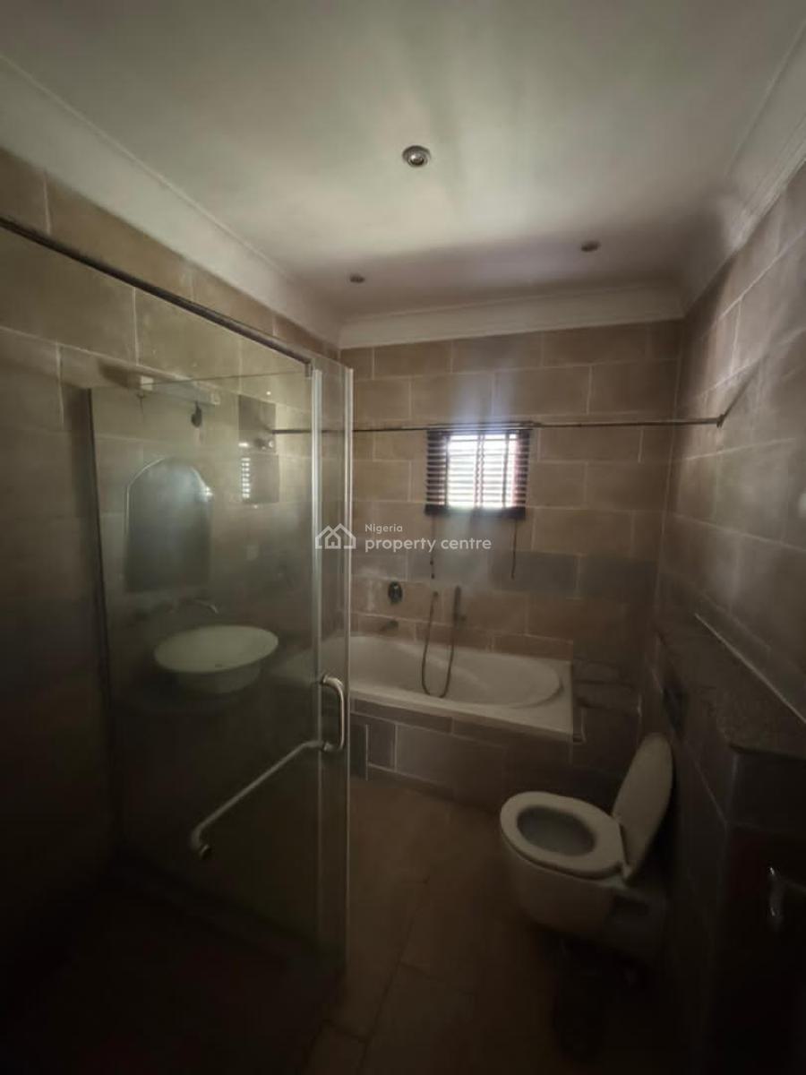 4 Bedroom Terrace with a Room Bq, Old Bodija, Ibadan, Oyo, Terraced Duplex for Rent