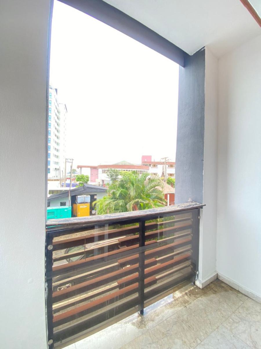 Service 2 Bedroom Flat with Bq and Pool, Off Ajose Adeogun, Victoria Island (vi), Lagos, Flat / Apartment for Rent