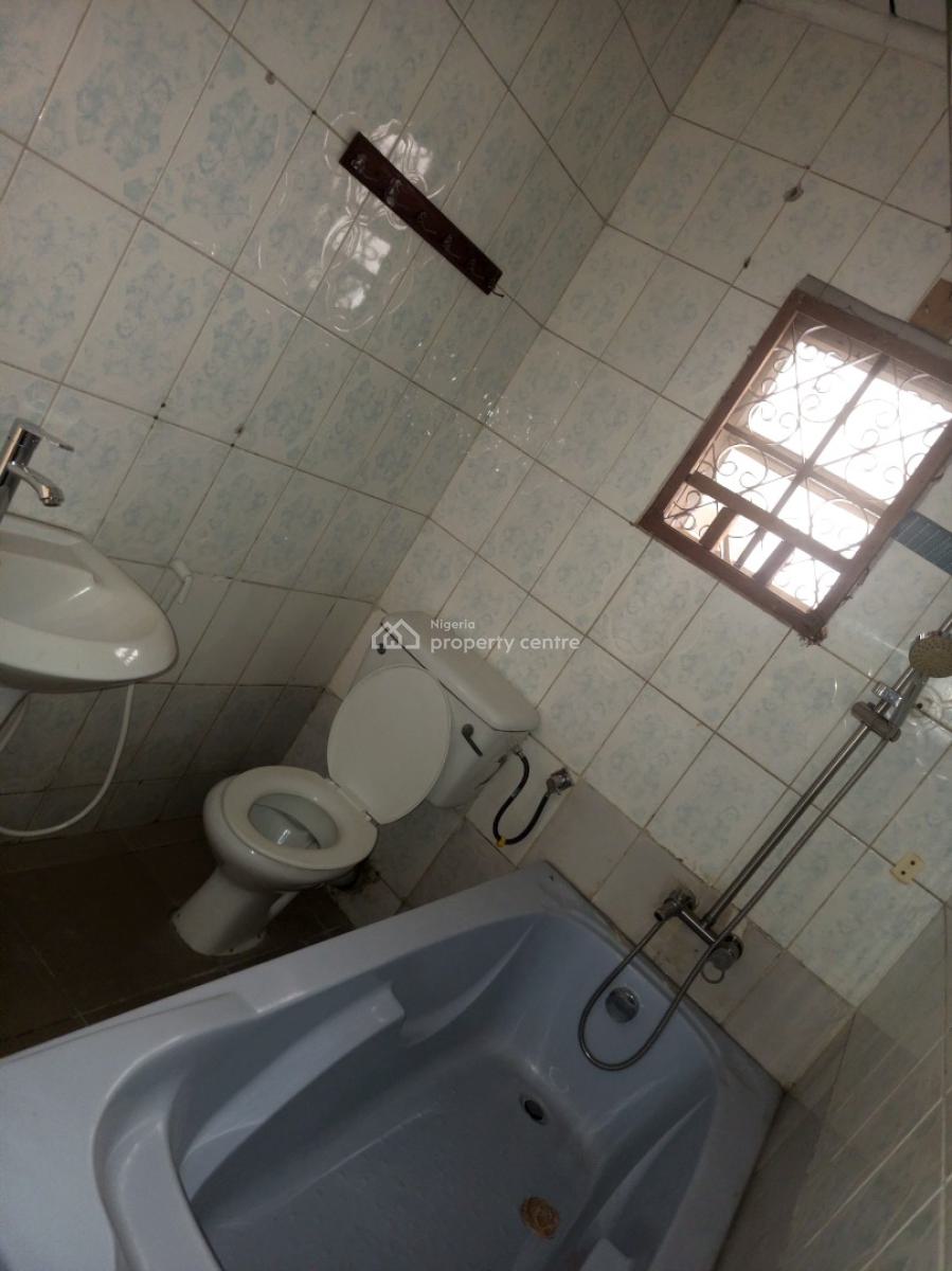 Newly Renovated 2 Bedroom, Gaduwa Estate, Gaduwa, Abuja, Flat / Apartment for Rent