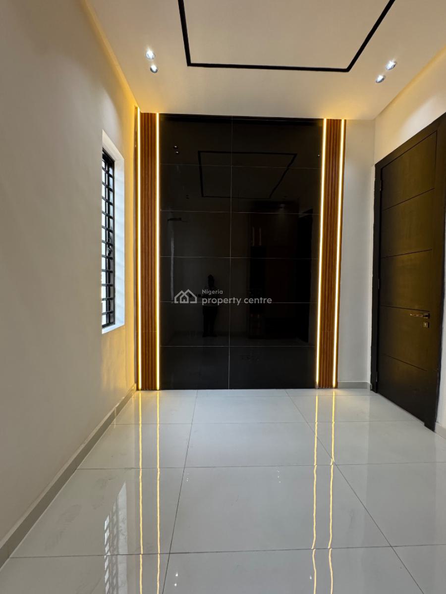 5 Bedroom Fully, Ikota, Lekki, Lagos, Detached Duplex for Sale