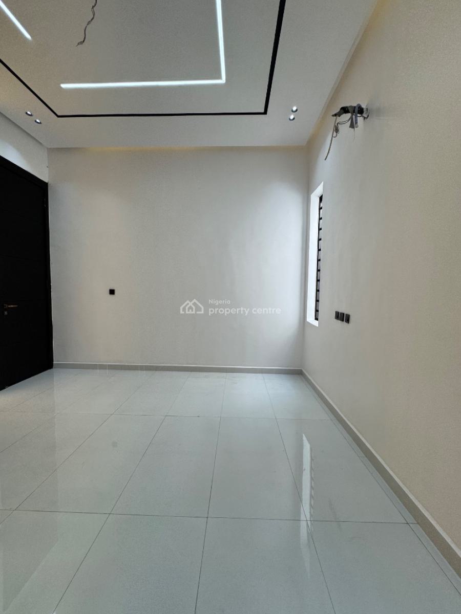 5 Bedroom Fully, Ikota, Lekki, Lagos, Detached Duplex for Sale