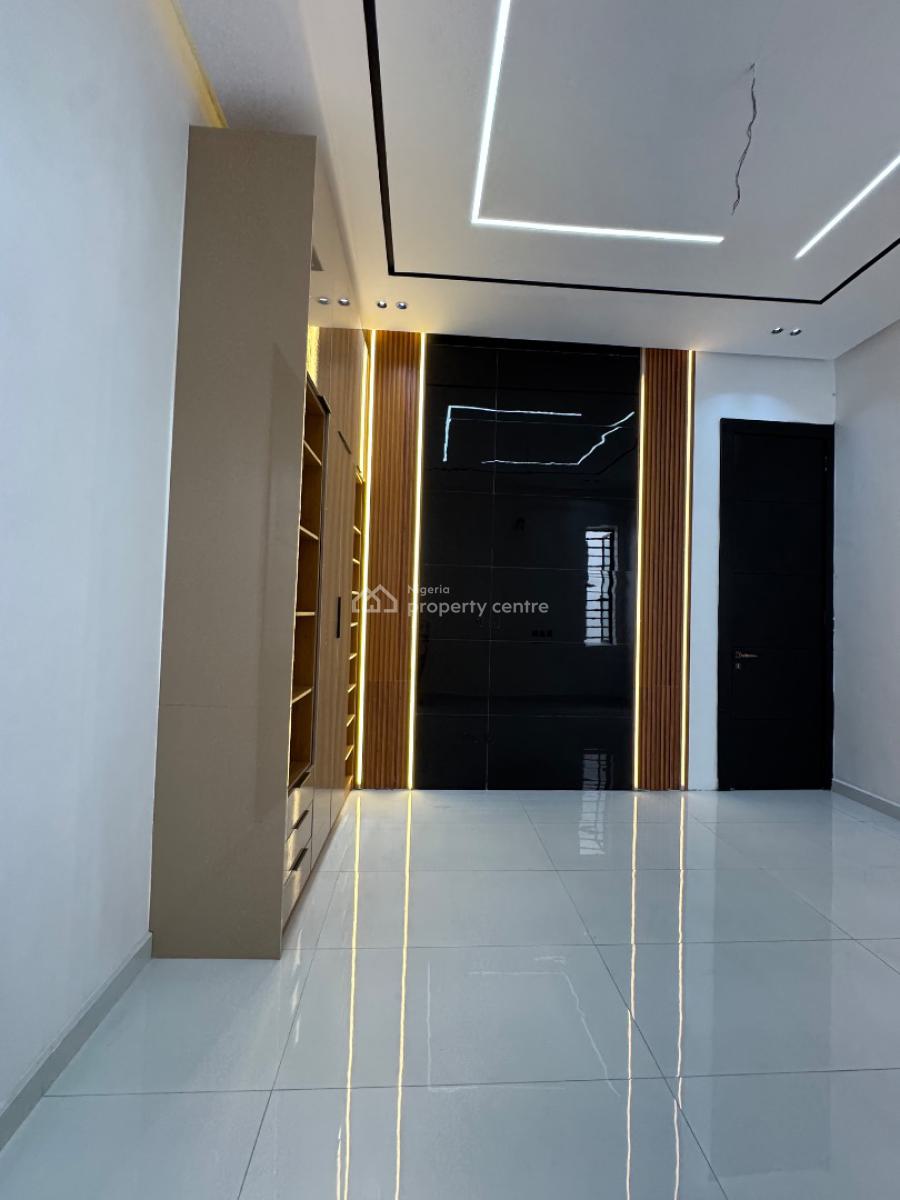 5 Bedroom Fully, Ikota, Lekki, Lagos, Detached Duplex for Sale