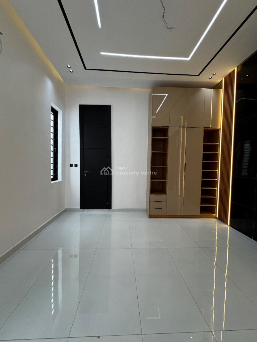 5 Bedroom Fully, Ikota, Lekki, Lagos, Detached Duplex for Sale