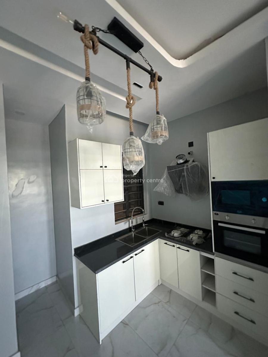 Newly Built 2bedroom Apartment (2units Available)in Lekki Phase 1, Lekki Phase 1,lekki ,lagos ,nigeria, Lekki Phase 1, Lekki, Lagos, Flat / Apartment for Rent