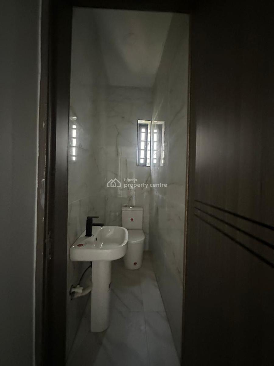 Newly Built 2bedroom Apartment (2units Available)in Lekki Phase 1, Lekki Phase 1,lekki ,lagos ,nigeria, Lekki Phase 1, Lekki, Lagos, Flat / Apartment for Rent