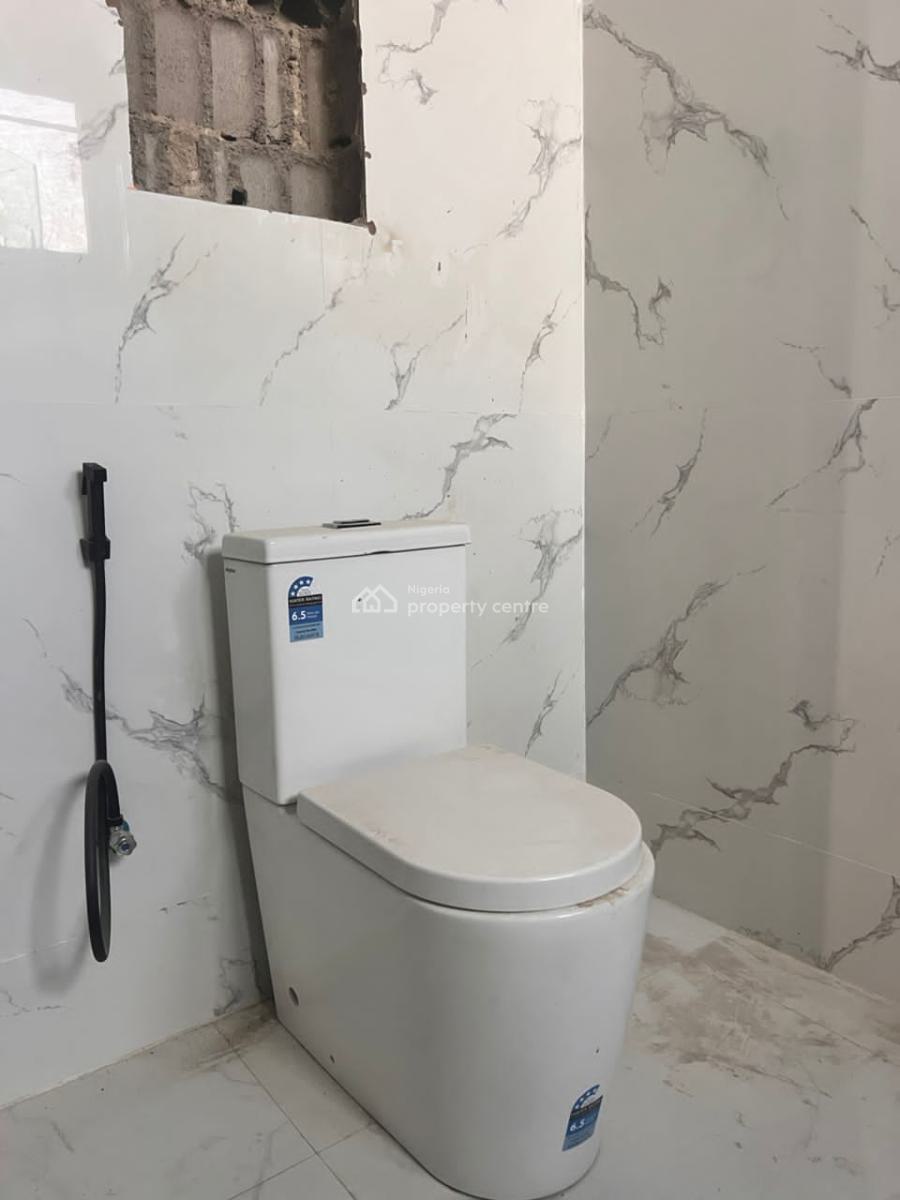 Newly Built 4 Bedroom Maisonette with a Room Bq on The 5th Floor, Banana Island Road Ikoyi, Banana Island, Ikoyi, Lagos, Flat / Apartment for Sale