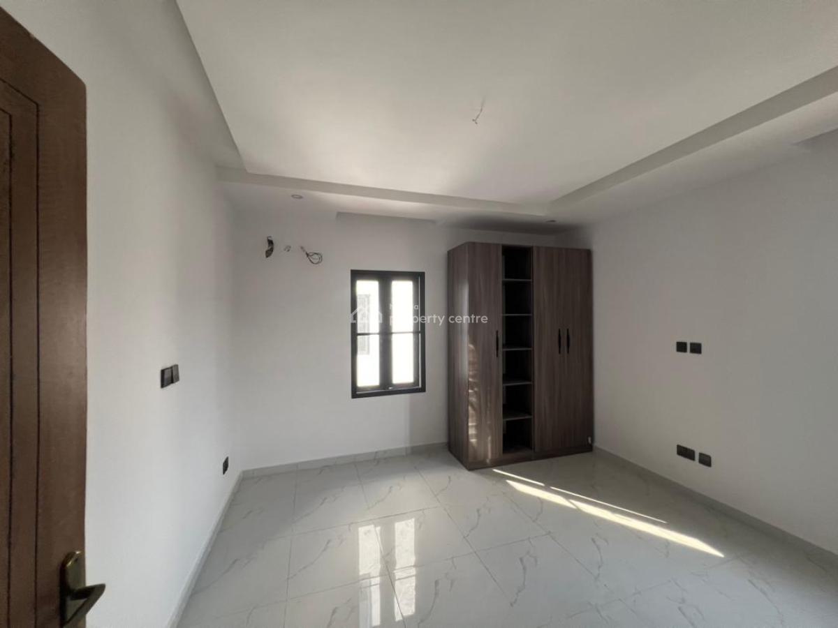 3 Bedroom Apartment, Illasan, Ikate, Lekki, Lagos, Flat / Apartment for Sale