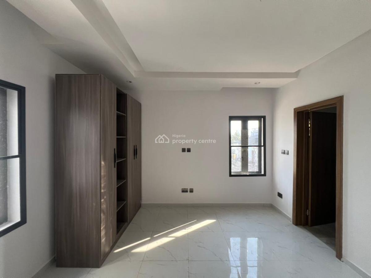 3 Bedroom Apartment, Illasan, Ikate, Lekki, Lagos, Flat / Apartment for Sale