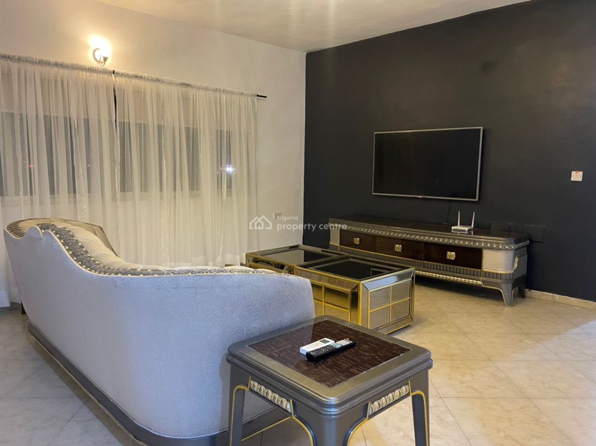 Fully Furnished 1 Bedroom in a Shared Apartment, Primewater Gardens 2 Estate, Lekki Phase 1, Lekki, Lagos, Flat / Apartment for Rent