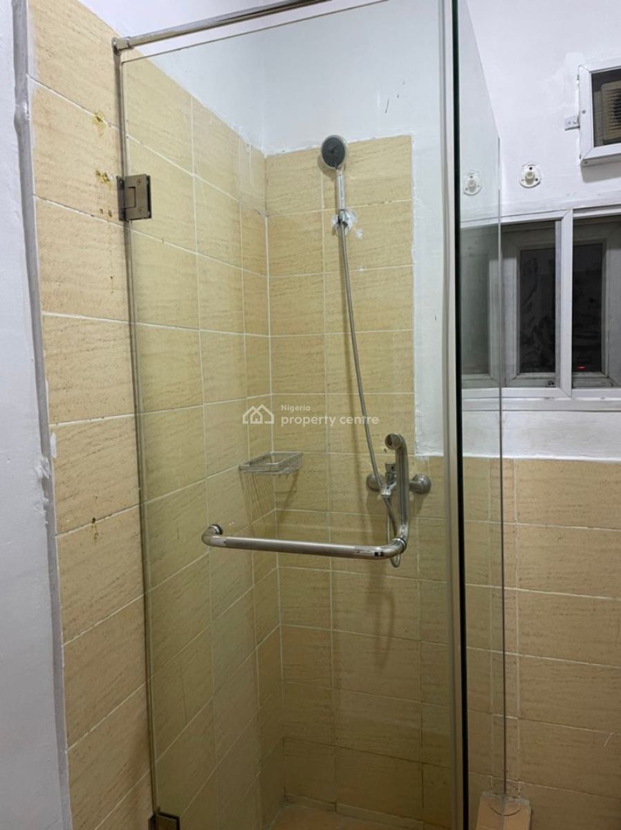 Fully Furnished 1 Bedroom in a Shared Apartment, Primewater Gardens 2 Estate, Lekki Phase 1, Lekki, Lagos, Flat / Apartment for Rent