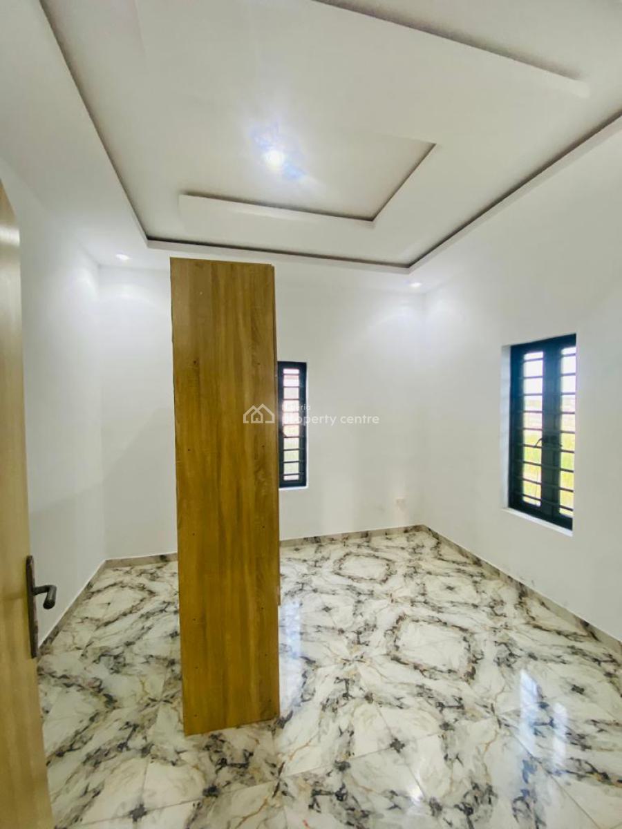 Spacious Well Built 2 Bedroom Apartment All Rooms En-suite, Hopeville Estate, Sangotedo, Ajah, Lagos, Flat / Apartment for Rent