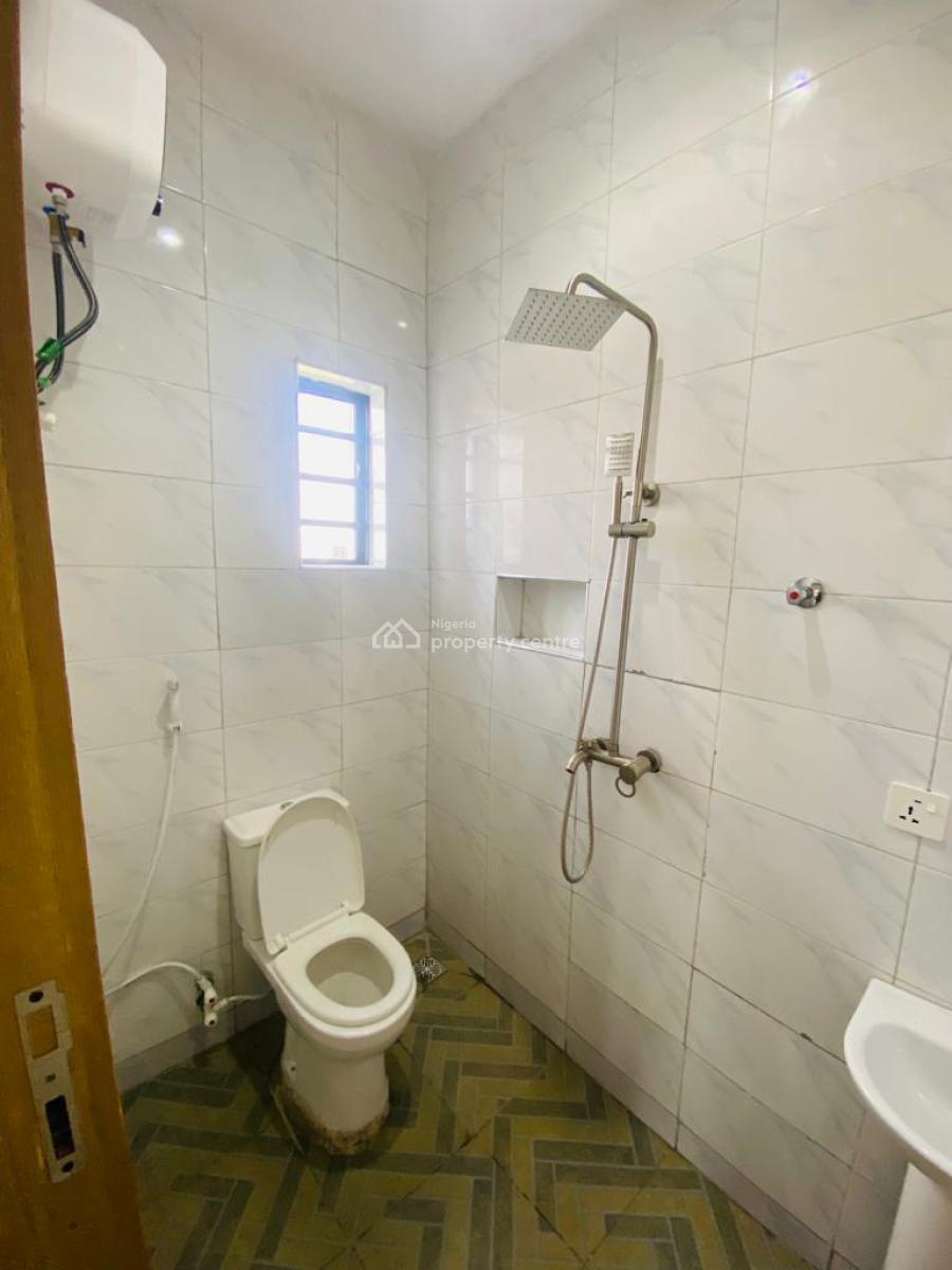 Spacious Well Built 2 Bedroom Apartment All Rooms En-suite, Hopeville Estate, Sangotedo, Ajah, Lagos, Flat / Apartment for Rent