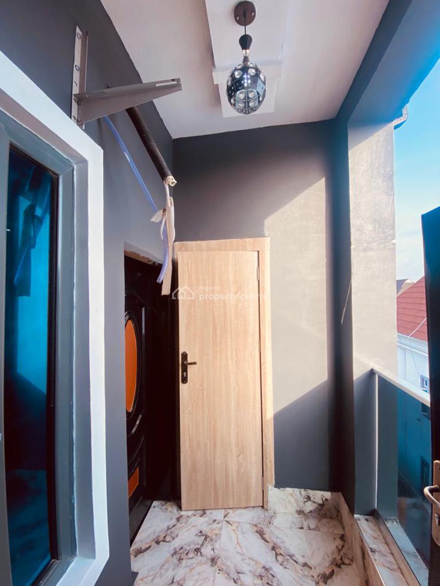 Spacious Well Built 2 Bedroom Apartment All Rooms En-suite, Hopeville Estate, Sangotedo, Ajah, Lagos, Flat / Apartment for Rent